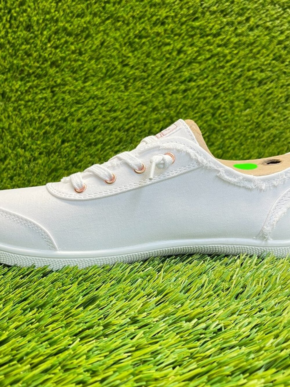 Skechers BOBS B Cute Womens Size 11 Triple White Casual Walking Slip On Shoes - Picture 2 of 10